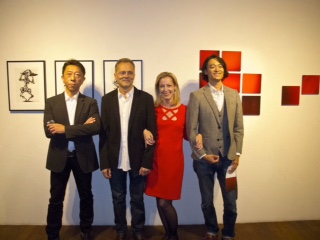 Seiji Komatsu, Directeur, Emon Photo Gallery, Olivier Jung, artiste, Caroline Trausch, commissaire de l'exposition, Ryo Ohwada, artiste